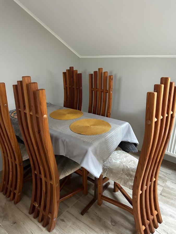 Prijemny Podkrovny Byt V Srdci Dechtic Dechtice 외부 사진